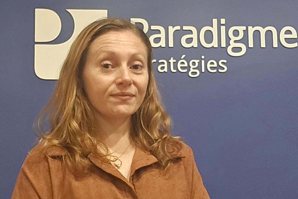 Adeline Duhauvelle, Adjointe administrative